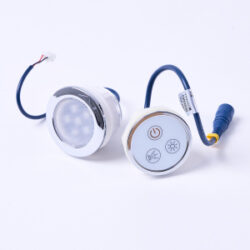 Ljós hnappur og tengibox